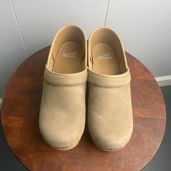 Dansko Professional Clog Size 38 EU Size 7.5-8 US Sand Color - Picture 2 of 14